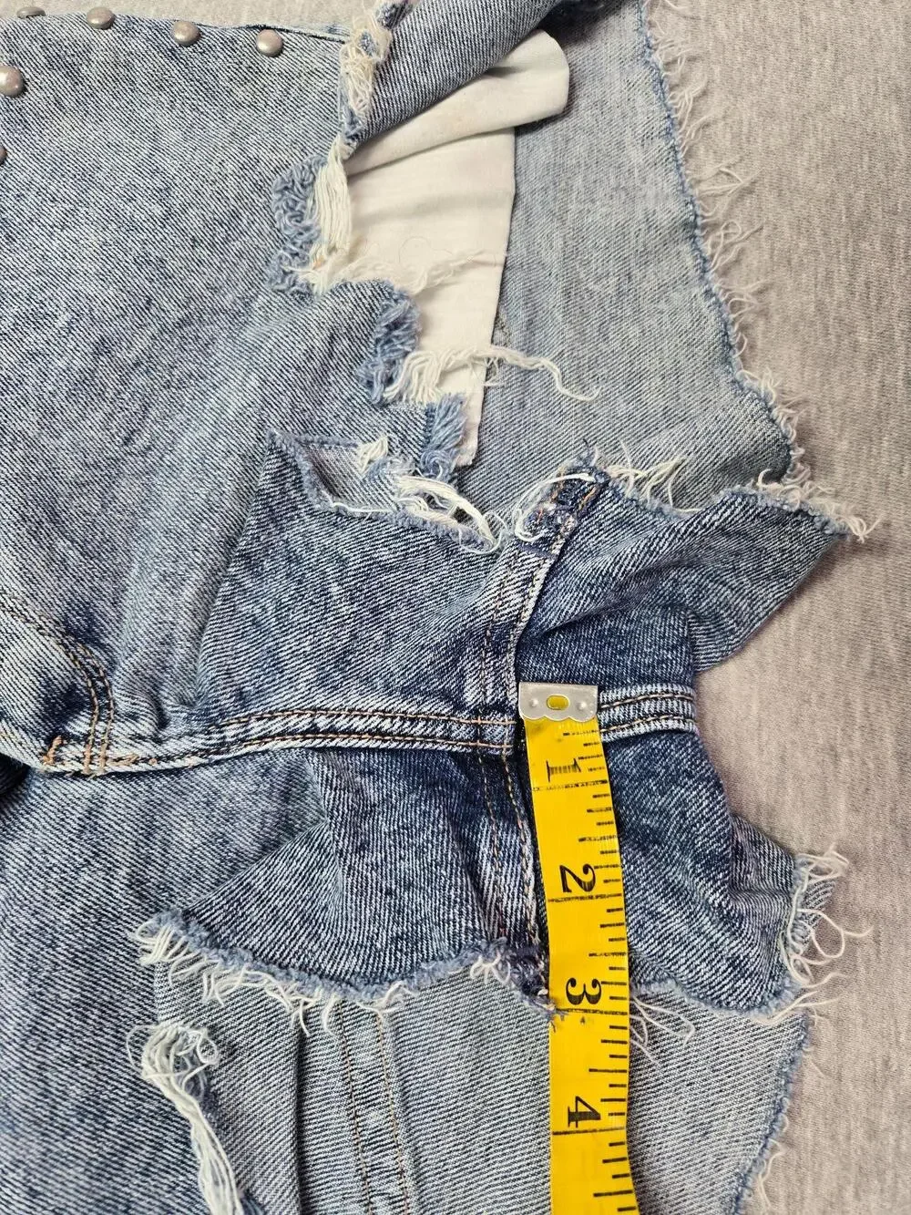 Hollister Shorts Juniors 7/28 Blue High Rise Mom Distressed Studded Denim